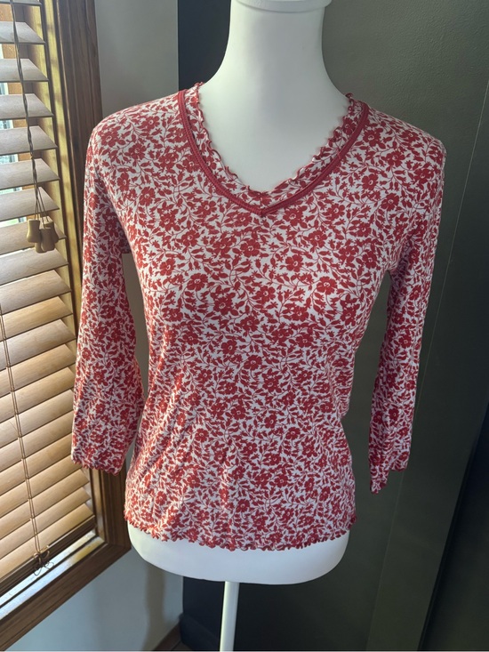 Liz Claiborne Tops - Y2K Liz Claiborne Red Floral Lettuce Hem Long Sleeve Top M